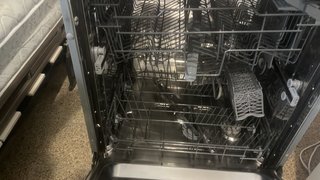 Lavavajillas nuevo sin usar Dispongo de papeles.