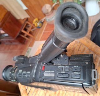Videocámara Sanyo VHS 8 m.m. VM-D6P