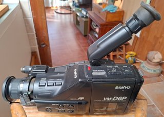 Videocámara Sanyo VHS 8 m.m. VM-D6P