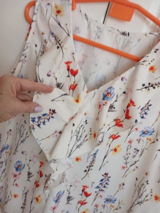 Blusa floral nueva sin etiqueta Talla XXL