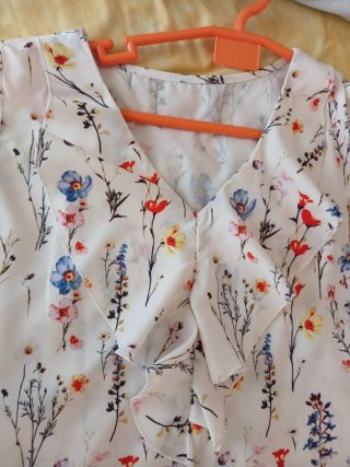 Blusa floral nueva sin etiqueta Talla XXL
