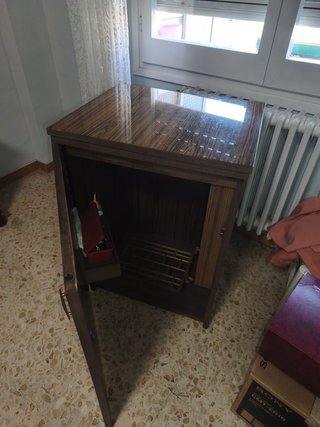 Máquina de coser Alfa antigua