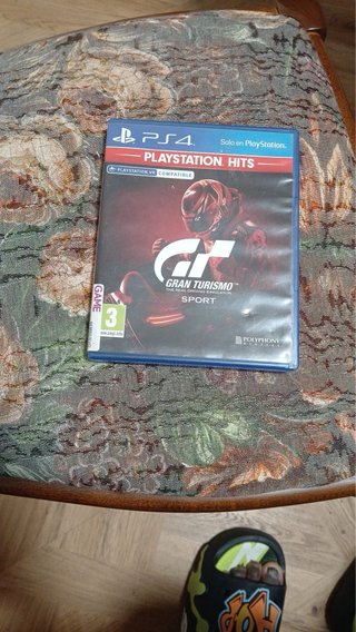 PS4 Slim Negra 1tb + 11 juegos