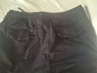 Pantalón corto negro cargo. Talla 40
