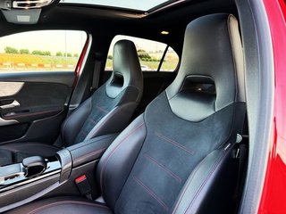 Mercedes Clase A 200 AMG LINE con PAQUETE NIGHT, TECHO SOLAR...