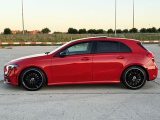 Mercedes Clase A 200 AMG LINE con PAQUETE NIGHT, TECHO SOLAR...