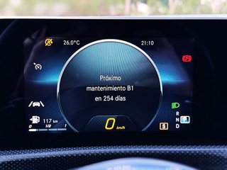 Mercedes Clase A 200 AMG LINE con PAQUETE NIGHT, TECHO SOLAR...