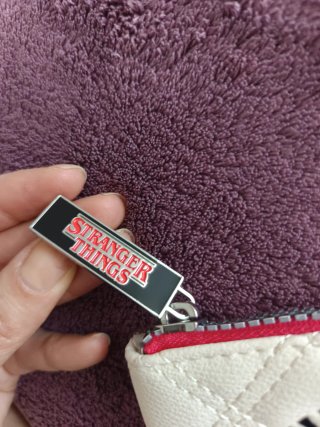 Cartera Monedero Stranger Things Hellfire Club Pri