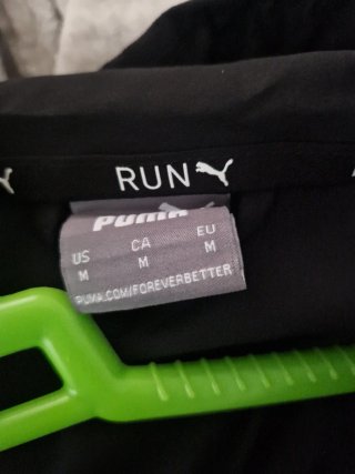 Cortavientos Puma Negro con Capucha