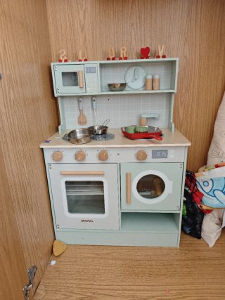 Cocina infantil de madera