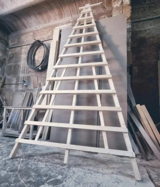 Escalera de madera mallorquina 12 peldaños