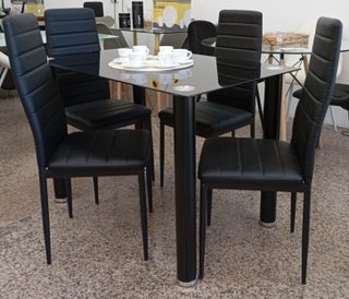 ̈Mesa ·comedor + 4 sillas, Cómodas ̈. !En Oferta¡