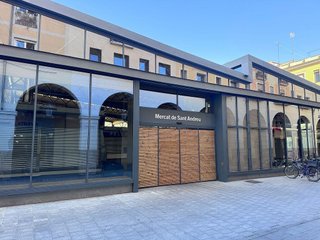 Local comercial en alquiler en Sant Andreu de Palomar en Barcelona