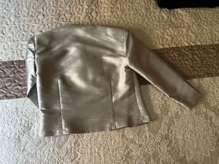 Chaquetilla de fiesta plateada