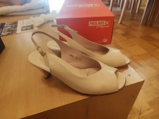 Sandalias de verano beige