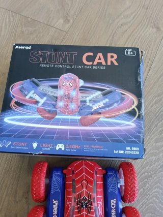 Coche Stunt RC Spider-Man Nuevo