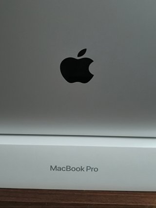 Apple Macbook Pro 14" M1 Pro - 512GB Completo