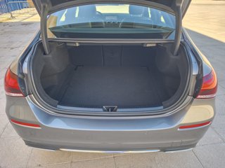 Mercedes-Benz Clase A A 180 d Sedán