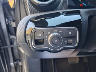 Mercedes-Benz Clase A A 180 d Sedán