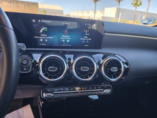 Mercedes-Benz Clase A A 180 d Sedán