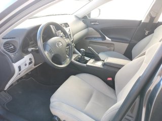 Lexus IS 2010