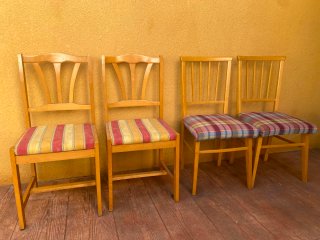 Juego de 4 sillas de madera