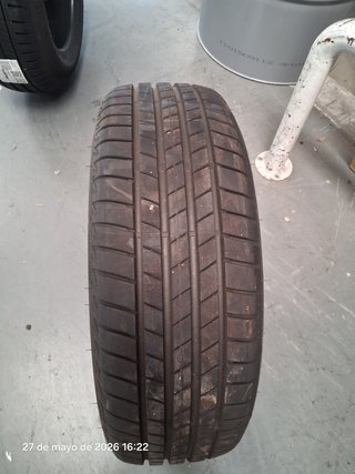 Neumático Bridgestone 185/60R15 84H