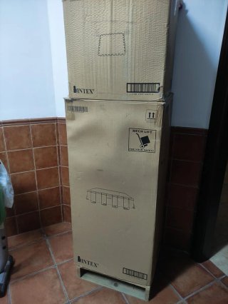 Piscina desmontable INTEX en excelente estado.