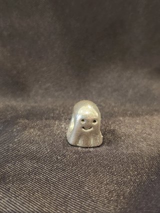 Charm Pandora fantasma en plata