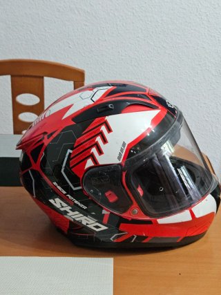 Pareja de cascos de moto