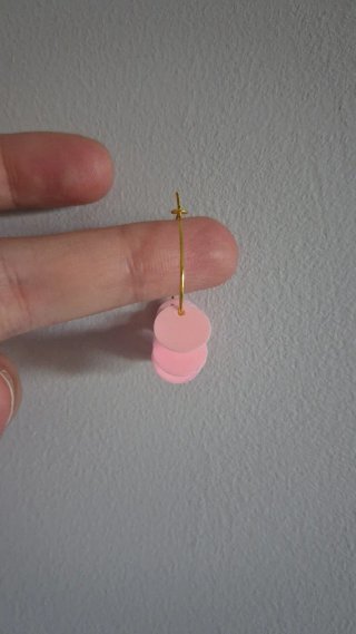 Pendientes aro dorado lentejuelas y perlas rosa