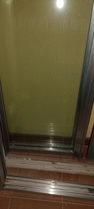 Vendo o cambio Ventana y contraventana de aluminio