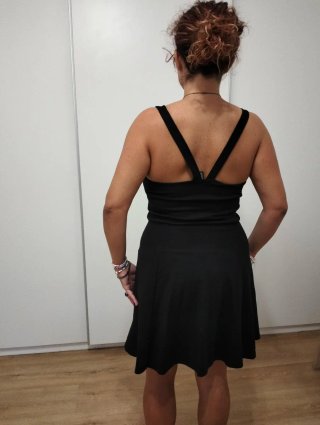 Vestido negro M + rebeca + gargantilla