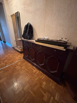 Se regalan muebles de madera. URGE