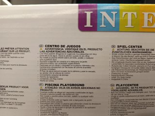 Piscina hinchable Intex con tobogán