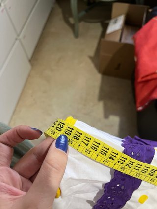 Traje Flamenca blanco Lunares Amarillo y Morado