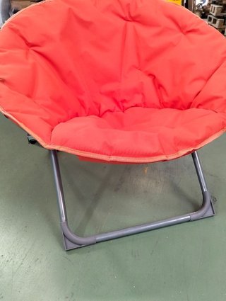 Silla plegable redonda con asiento acolchado suave