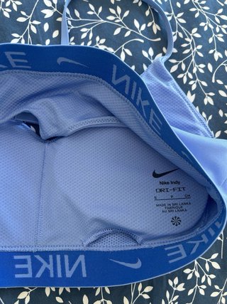 Top deportivo Nike azul