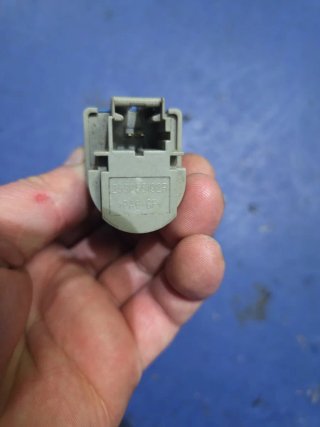 Interruptor Freno Opel Renault 253255192R