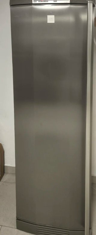Congelador Vertical AEG
