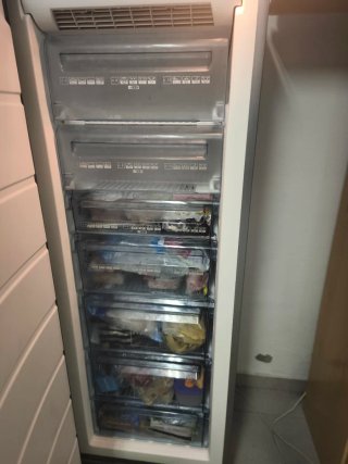 Congelador Vertical AEG