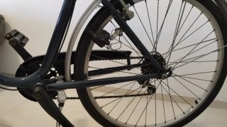 Bicicleta Paseo y candado U alta seguridad