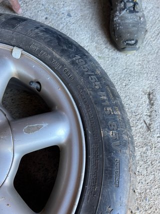 Llanta Volvo S40 Kumho 195/55 R15 85V