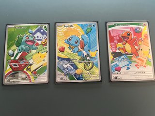 Cartas Pokémon: Bulbasaur, Charmander, Squirtle