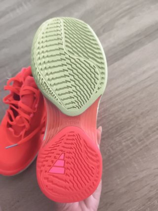 Deportivas Adidas rojo flúor y Rosa
