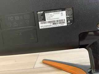 Monitor Acer Negro y Naranja