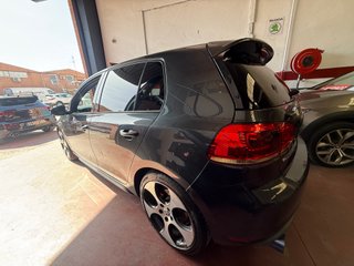 Volkswagen Golf 2011 GTI 211CV PEGATINA C