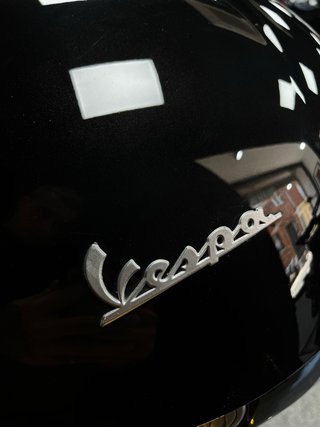 VESPA GTS SUPER 300 Negra