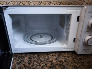 Microondas Orbegozo 700W Blanco
