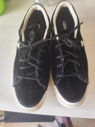 Converse negras con plataforma